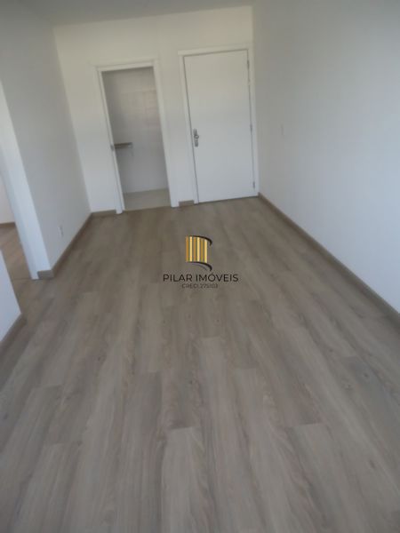 Apartamento 2 dormitórios com elevador e vaga perto da PUC