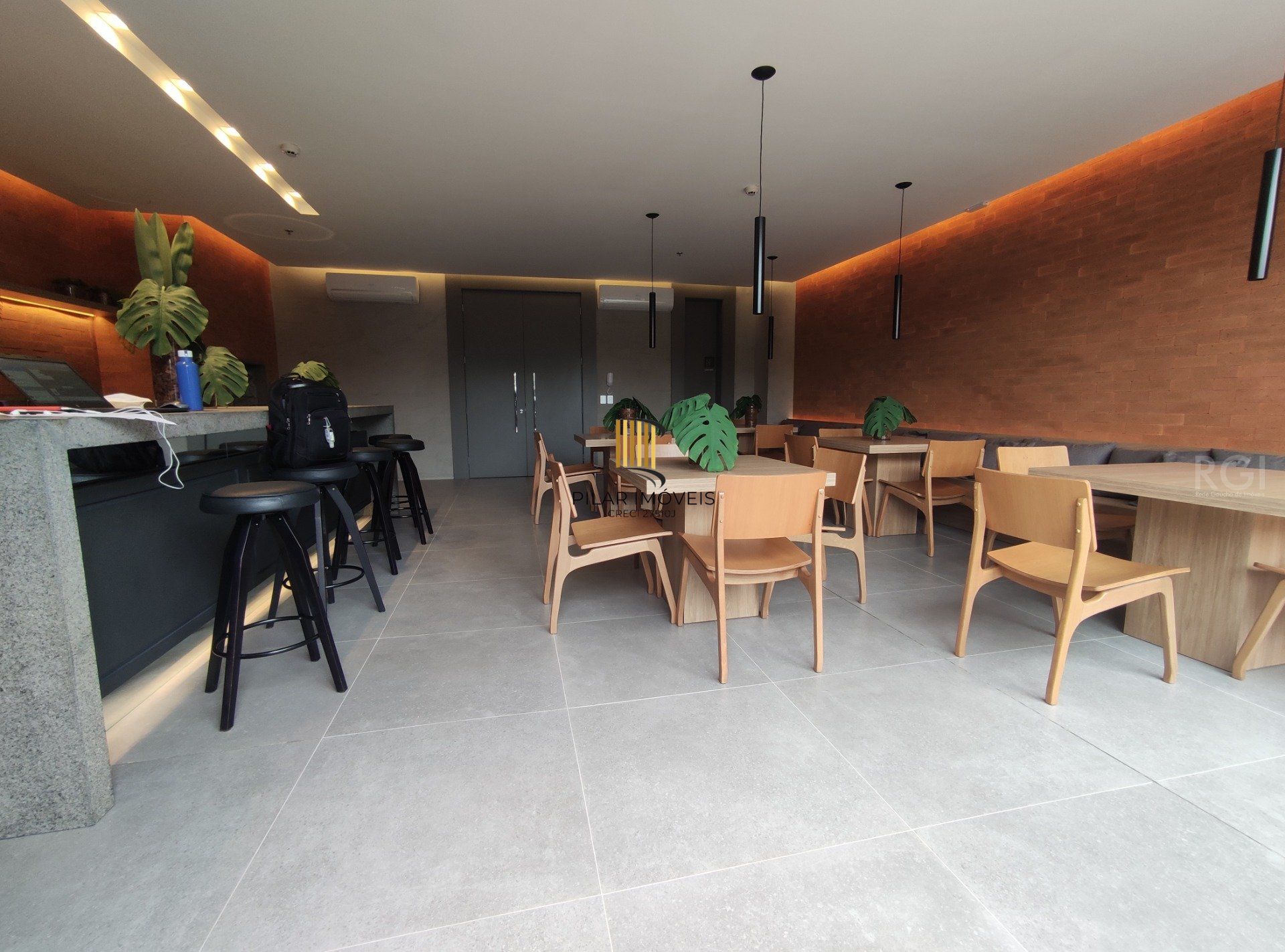 Apartamento para Venda - 44.98m², 1 dormitório, sendo 1 suites, 1 vaga - Teresópolis
