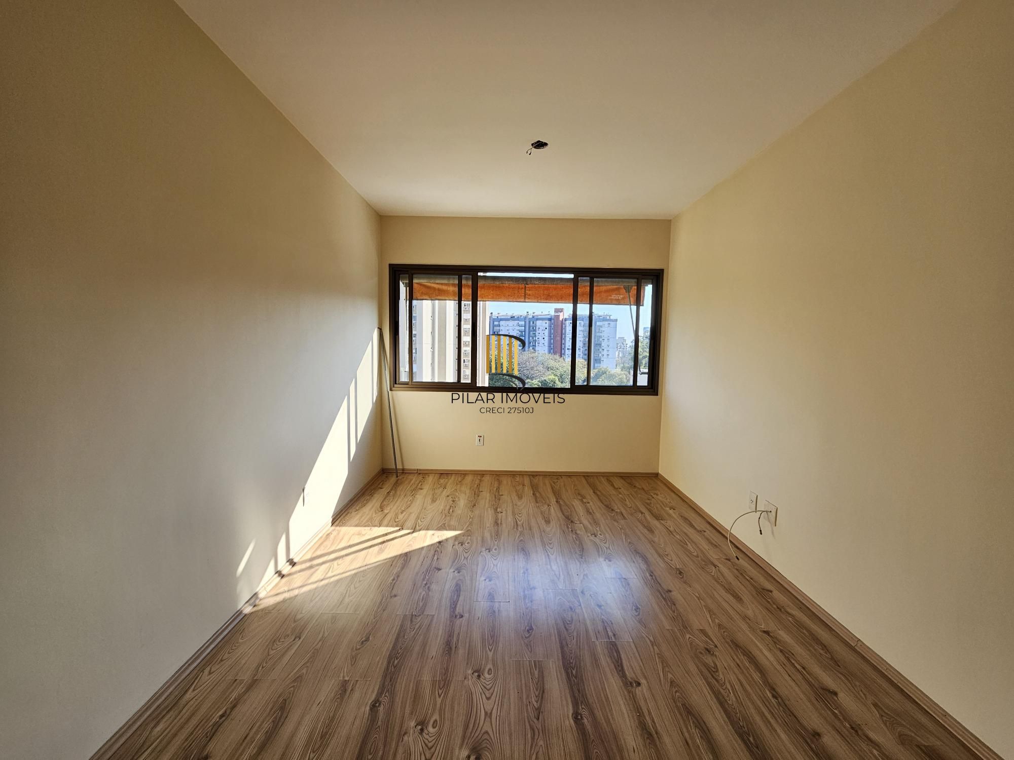 Apartamento 2 dormitórios no bairro Cidade Baixa