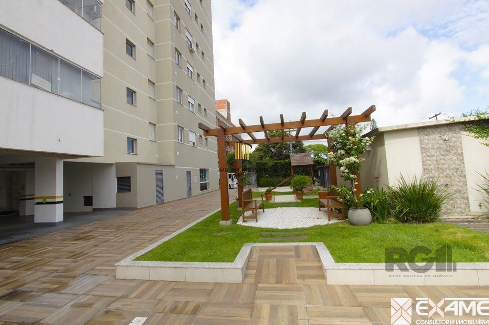 Apartamento 1 dormitório com 2 vagas perto do Bourbom e PUC