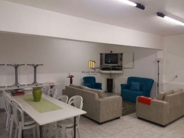 Casa para Venda - 435.6m², 2 dormitórios, 3 vagas - Cristo Redentor