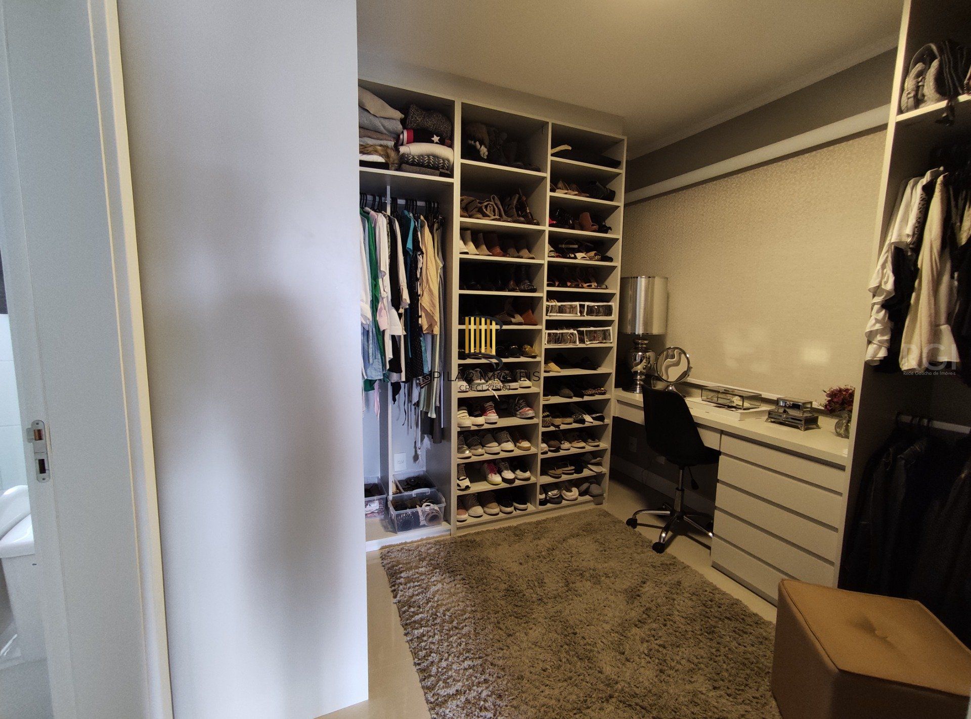 Apartamento para Venda - 162.53m², 3 dormitórios, sendo 3 suites, 2 vagas - Jardim Do Salso