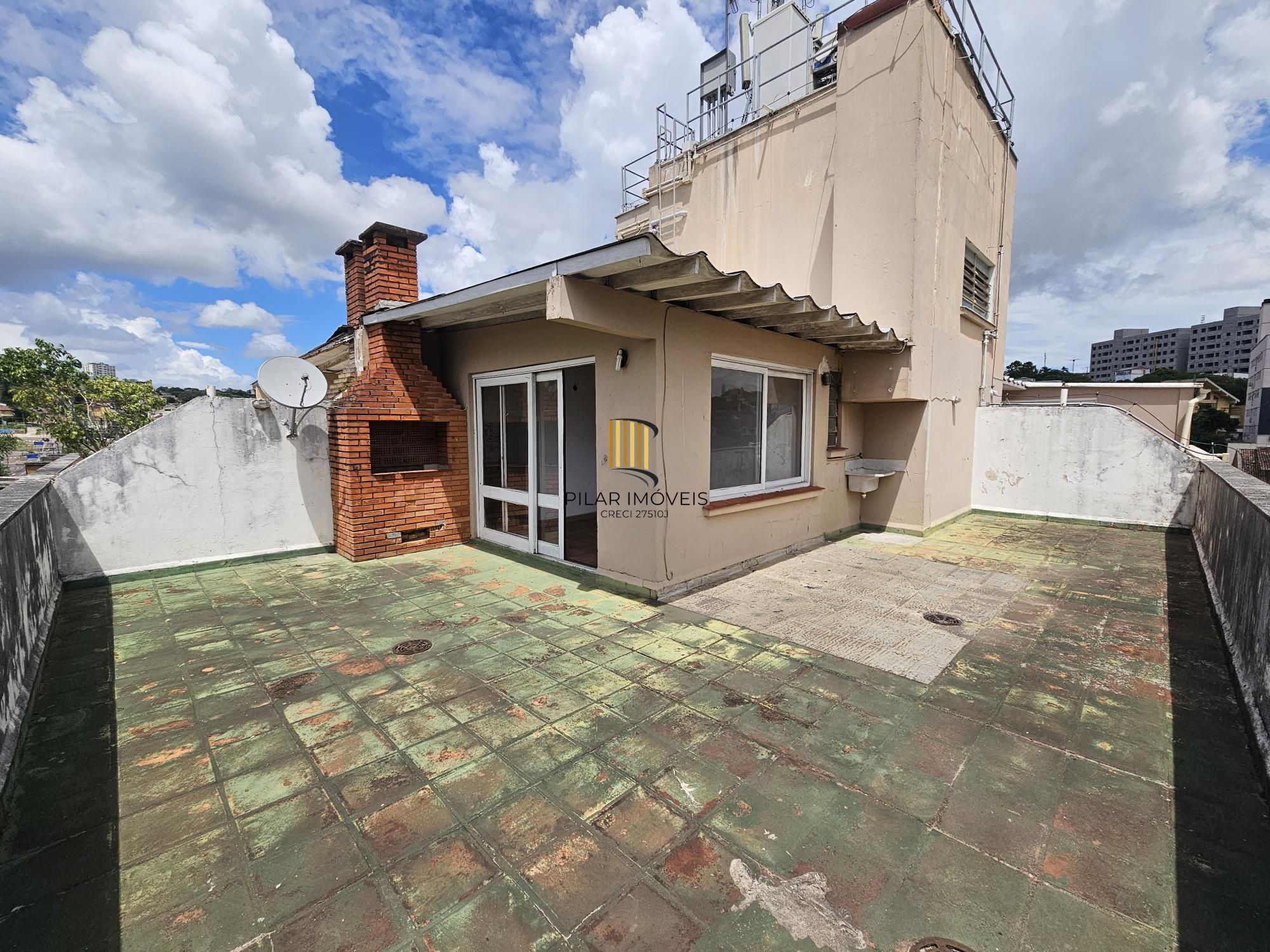 Cobertura 2 dormitórios com suite, elevador e vaga