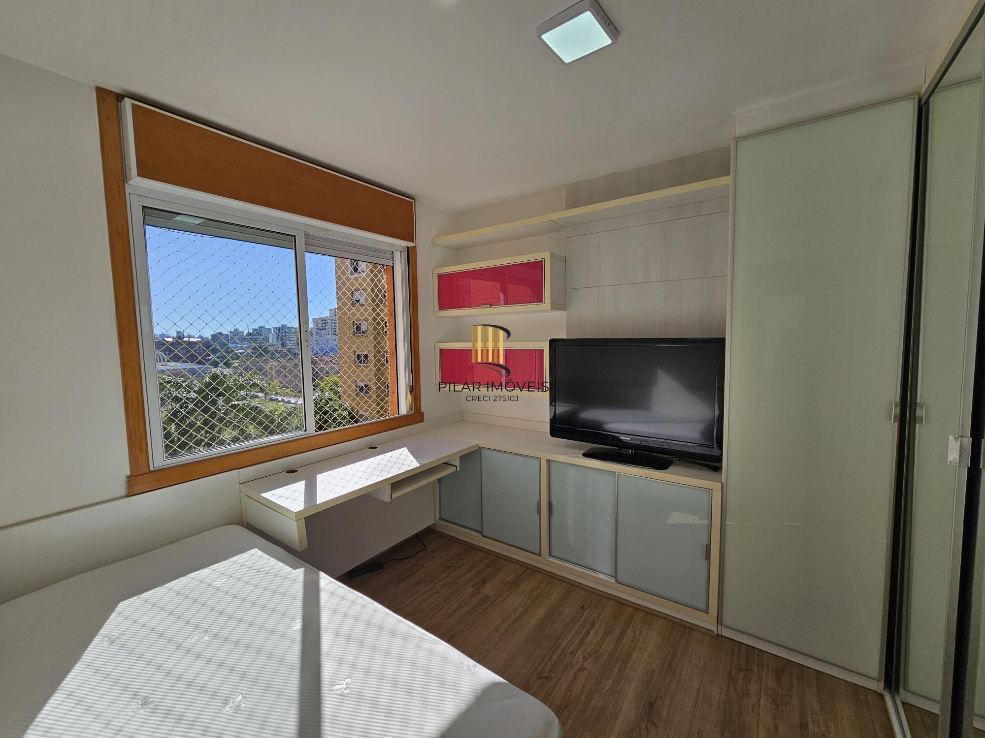 Apartamento 3 suítes na frente do Parque Germânia