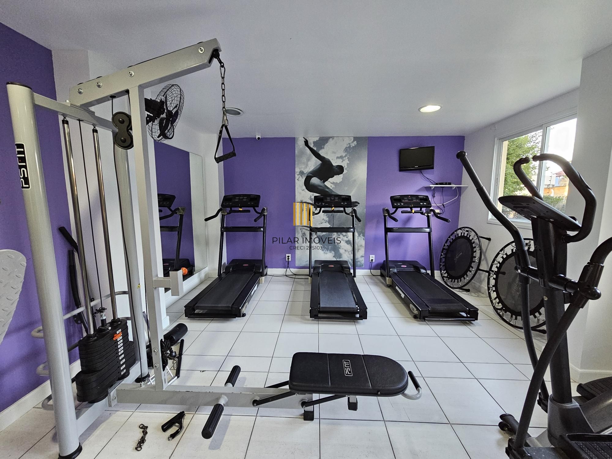 Apartamento 2 dormitórios com vaga coberta