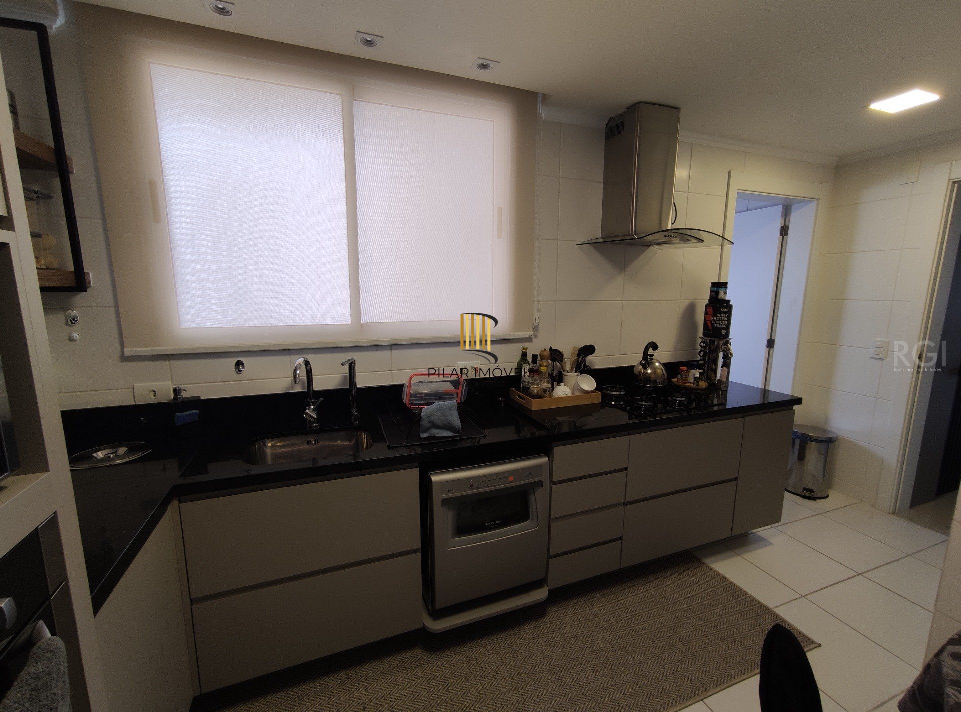 Apartamento para Venda - 162.53m², 3 dormitórios, sendo 3 suites, 2 vagas - Jardim Do Salso