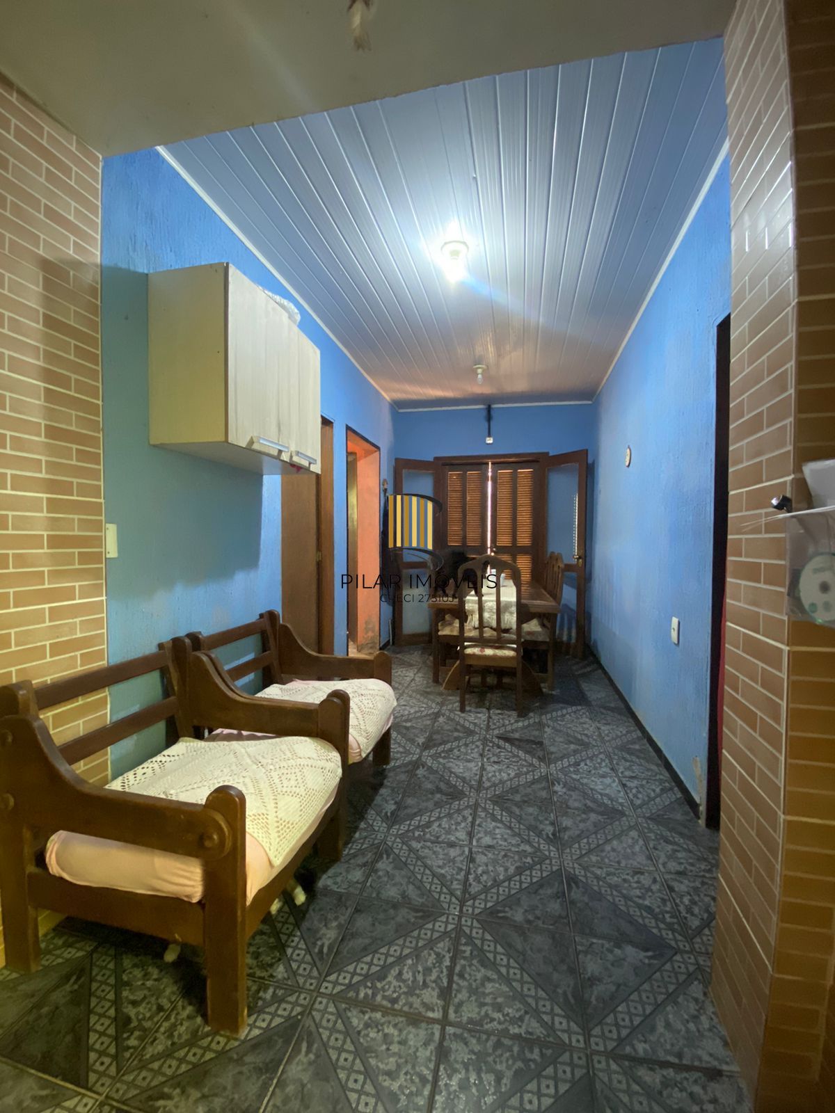 Casa 3 dormitórios com amplo terreno