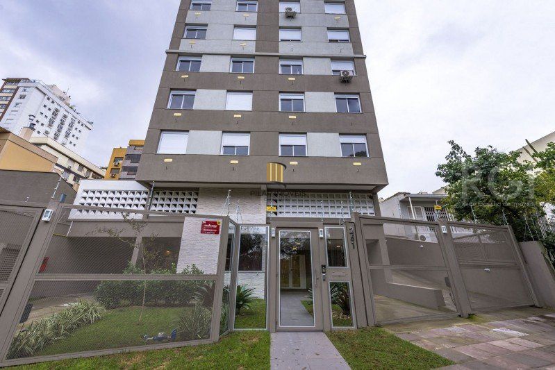 Apartamento para Venda - 65.41m², 3 dormitórios, sendo 1 suites, 1 vaga - Petrópolis