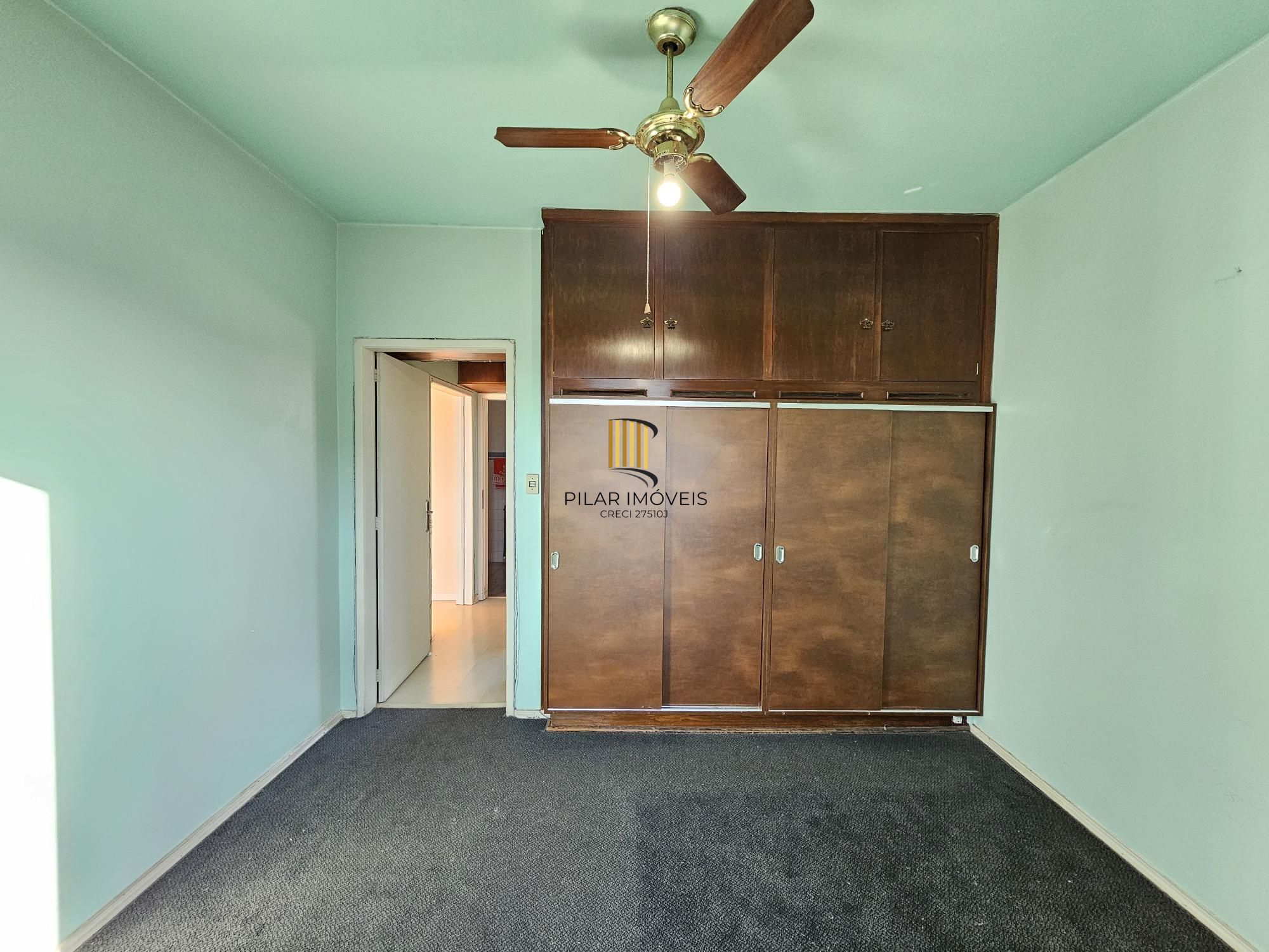 Apartamento 3 dormitórios de frente com vista e elevador no Moinhos de Vento