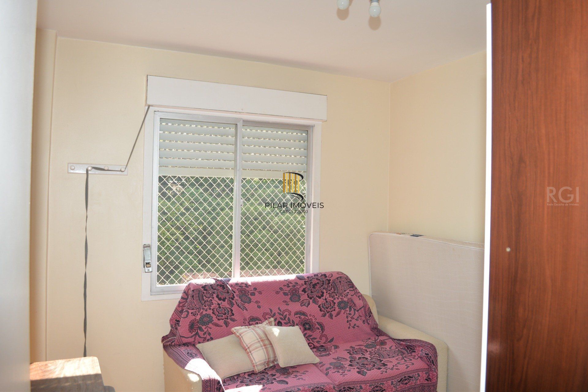 Apartamento para Venda - 120.46m², 3 dormitórios, sendo 1 suites, 1 vaga - Cristal