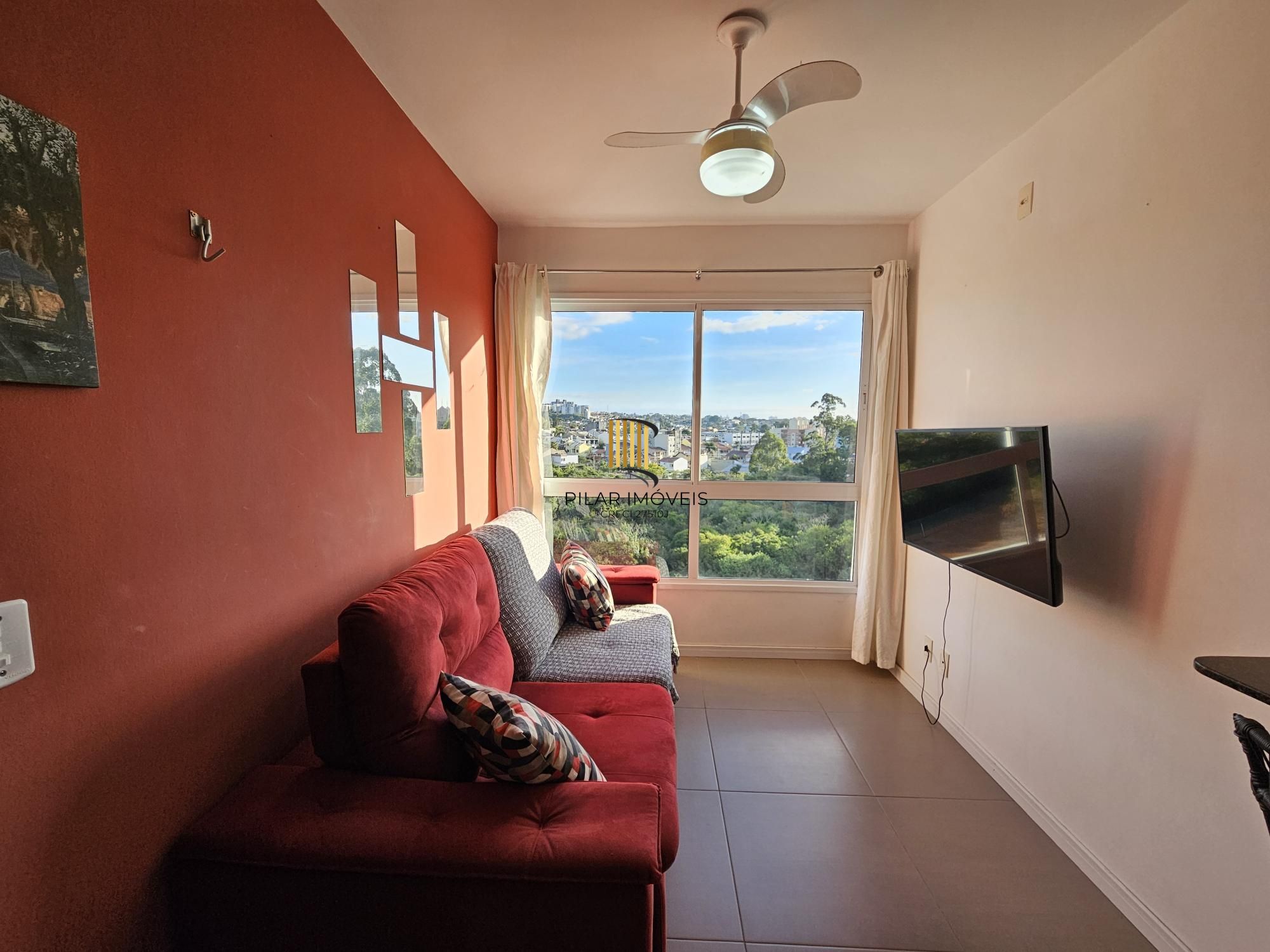 Apartamento 2 dormitórios com vaga coberta