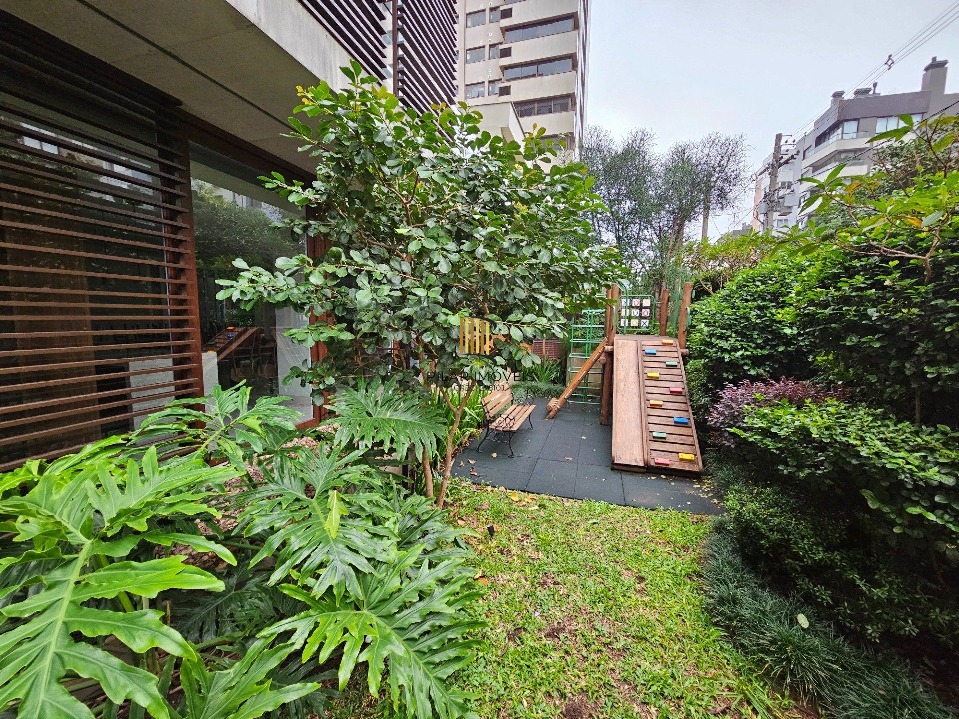 Apartamento 2 dormitórios no bairro Petrópolis