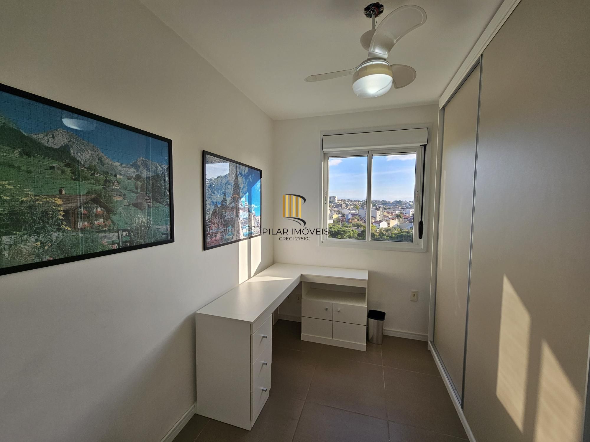 Apartamento 2 dormitórios com vaga coberta