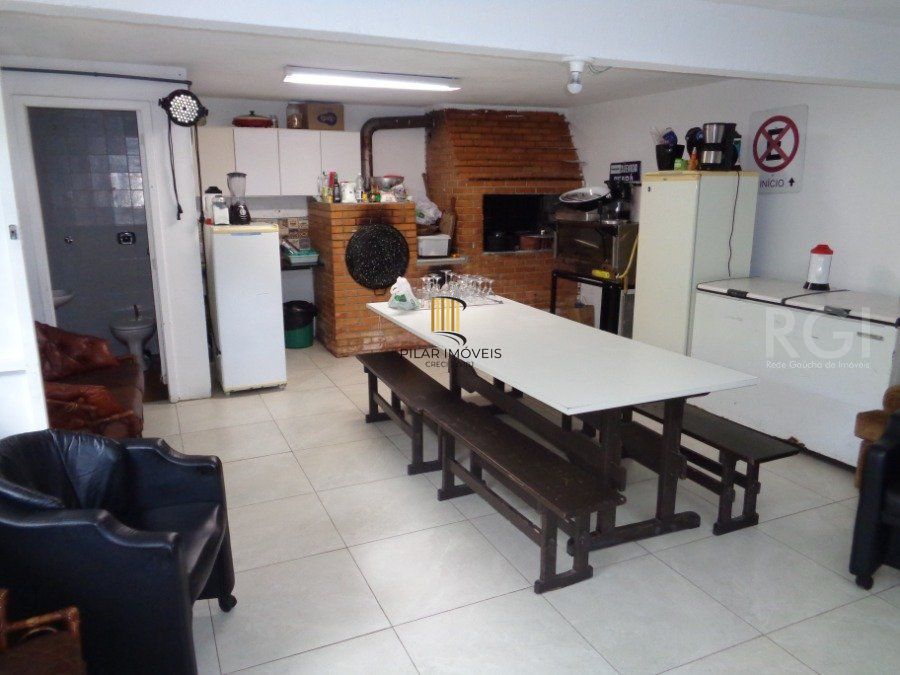 Casa para Venda - 200m², 3 dormitórios, 2 vagas - Navegantes
