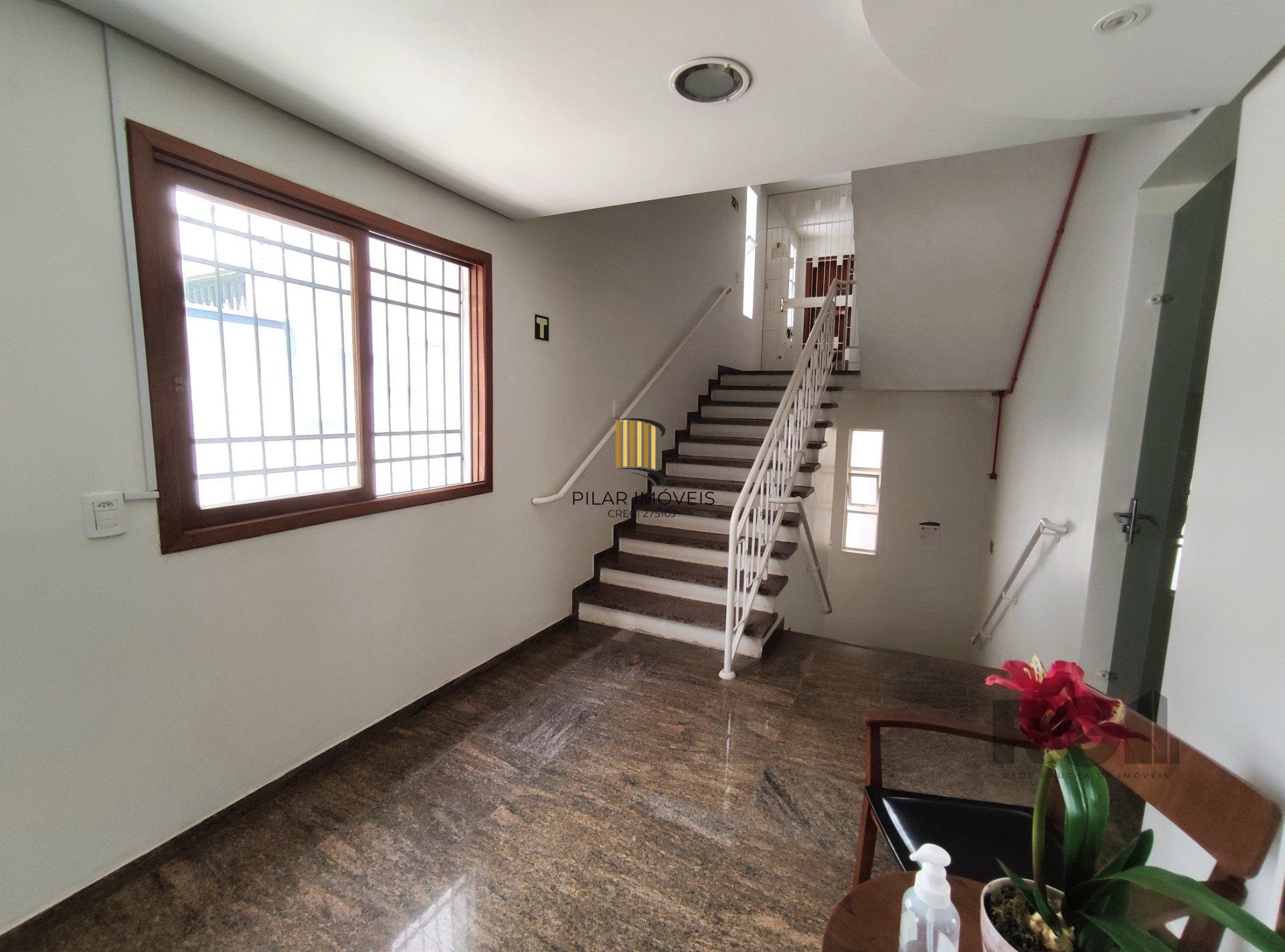 Apartamento para Venda - 94.09m², 3 dormitórios, 2 vagas - Mont Serrat