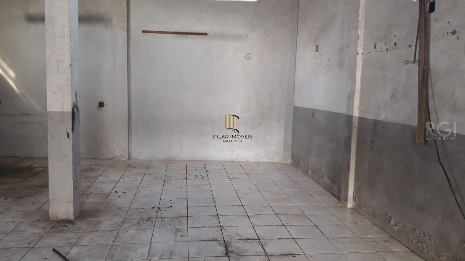 Casa para Venda - 350m², 3 dormitórios, sendo 1 suites, 9 vagas - Vila Silveira Martins