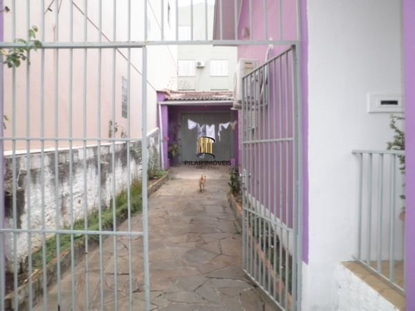 Casa para Venda - 150m², 3 dormitórios, 2 vagas - Chácara Das Pedras