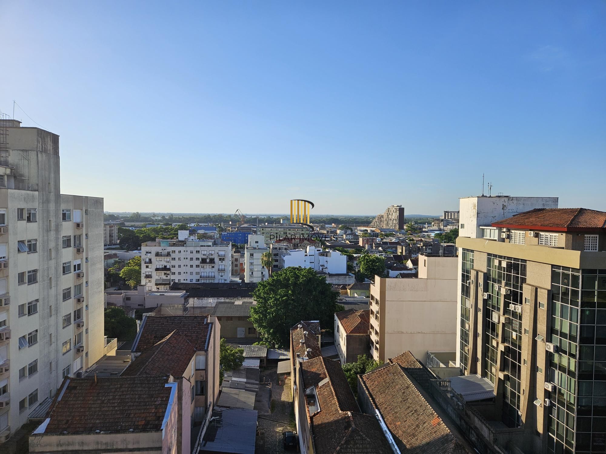 Apartamento 3 dormitórios de frente com vista e elevador no Moinhos de Vento