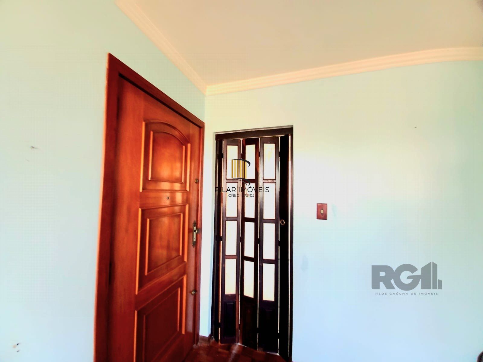 Apartamento 2 dormitórios no bairro Cavalhada