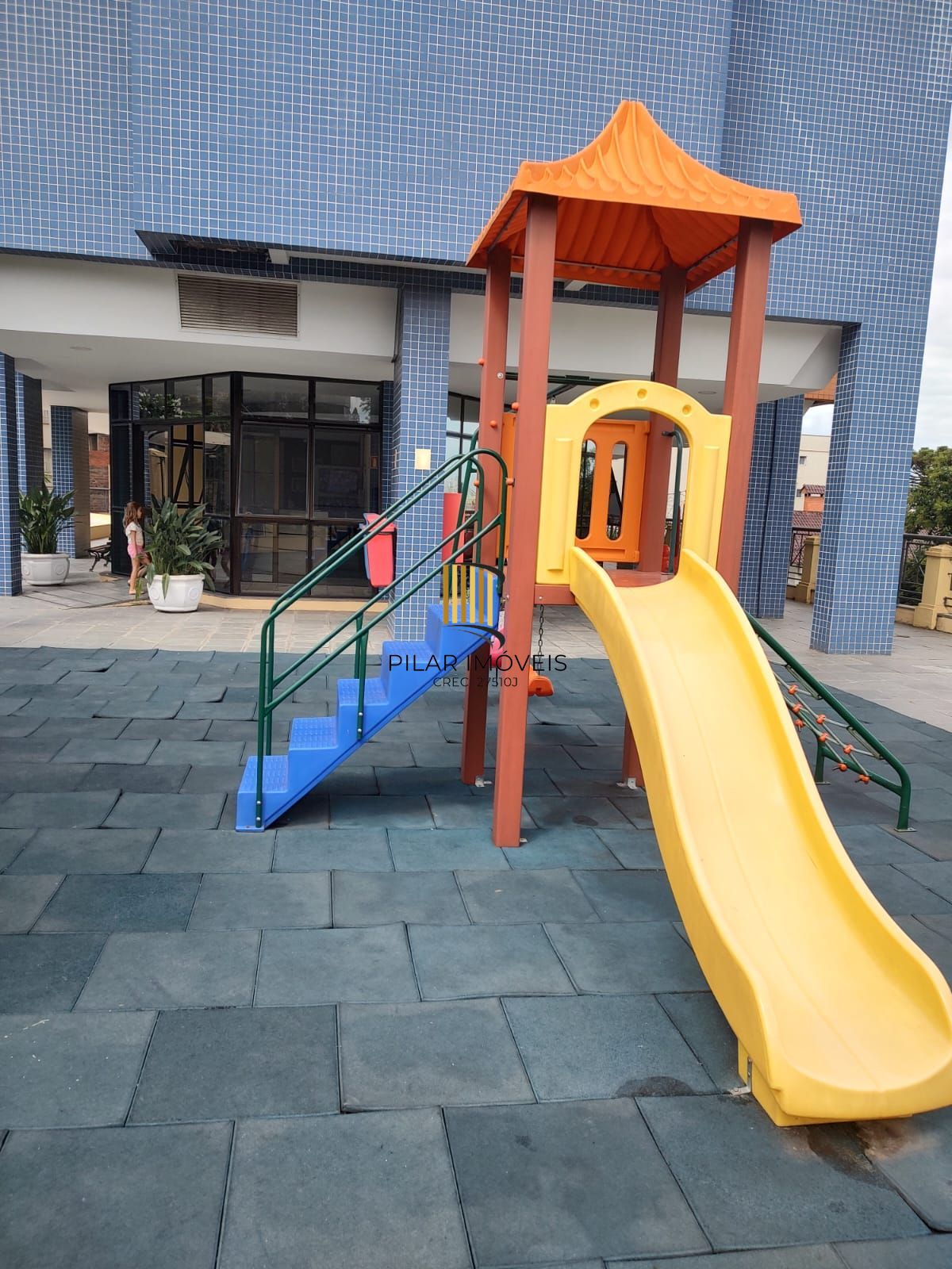 Apartamento 02 Dormitórios e 02 vagas no bairro Higienópolis