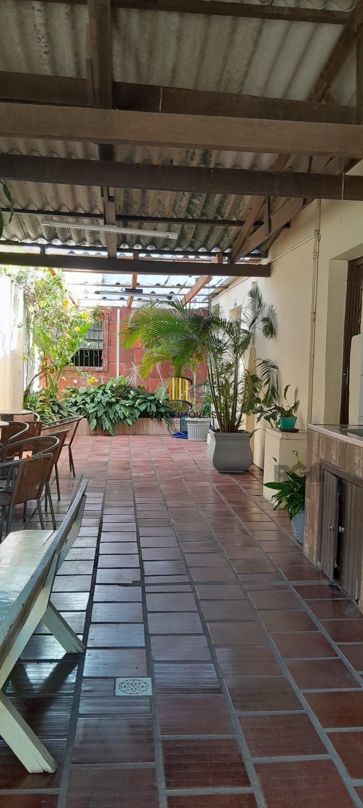 AP 3 DORM SEMIMOBILIADO BAIRRO SANTA CECÍLIA 