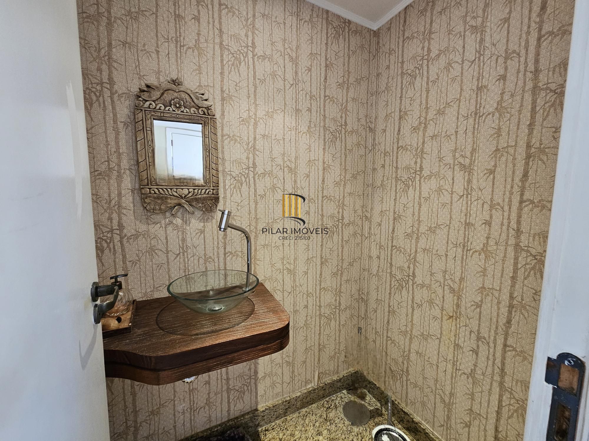 BAIRRO MENINO DEUS | 3 DORMITÓRIOS COM INFRAESTRUTURA