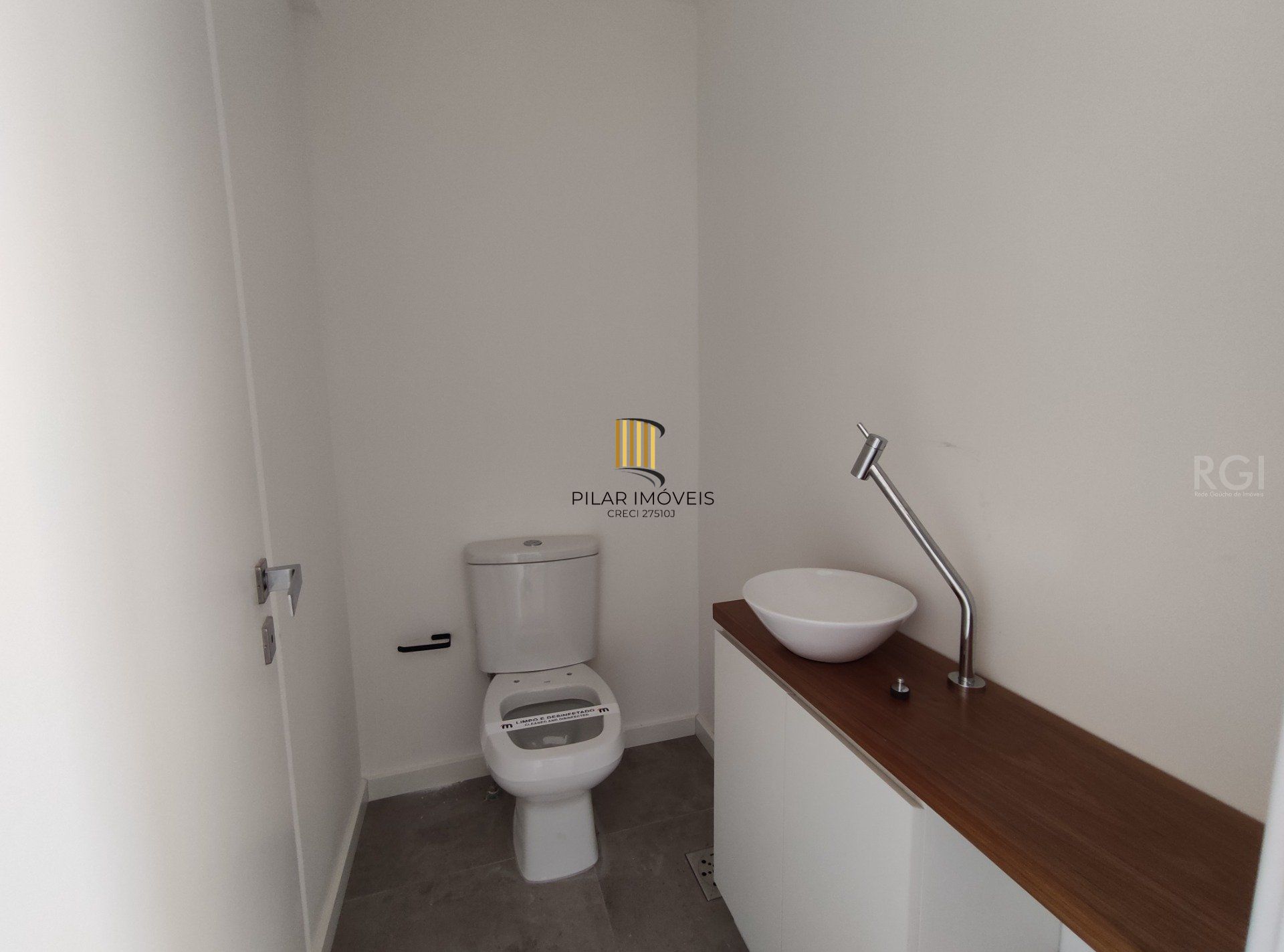 Apartamento para Venda - 44.98m², 1 dormitório, sendo 1 suites, 1 vaga - Teresópolis