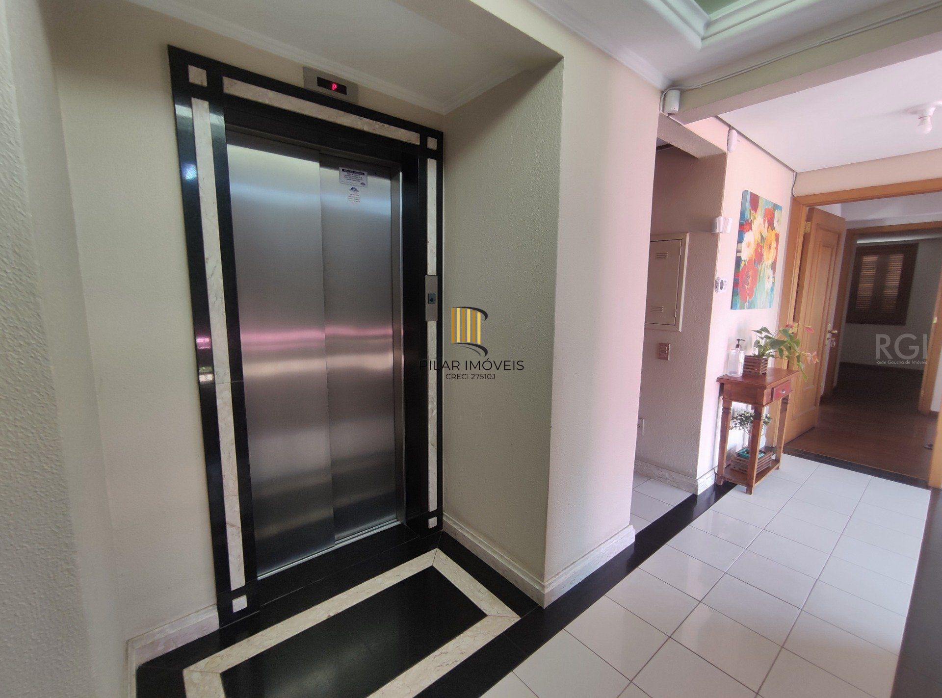 Apartamento 2 dormitórios no bairro Jardim do Salso