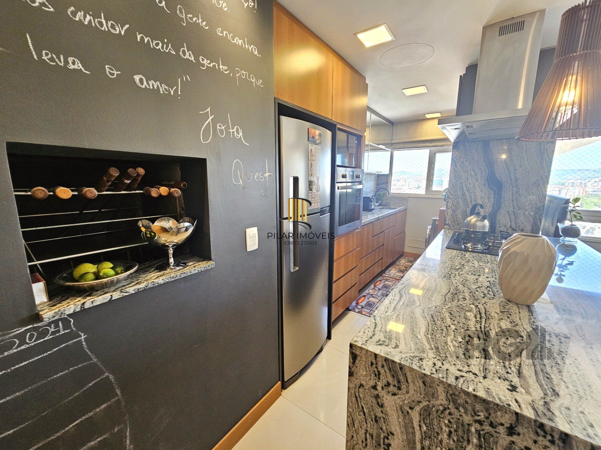 Apartamento 2 dormitórios no bairro Cidade Baixa