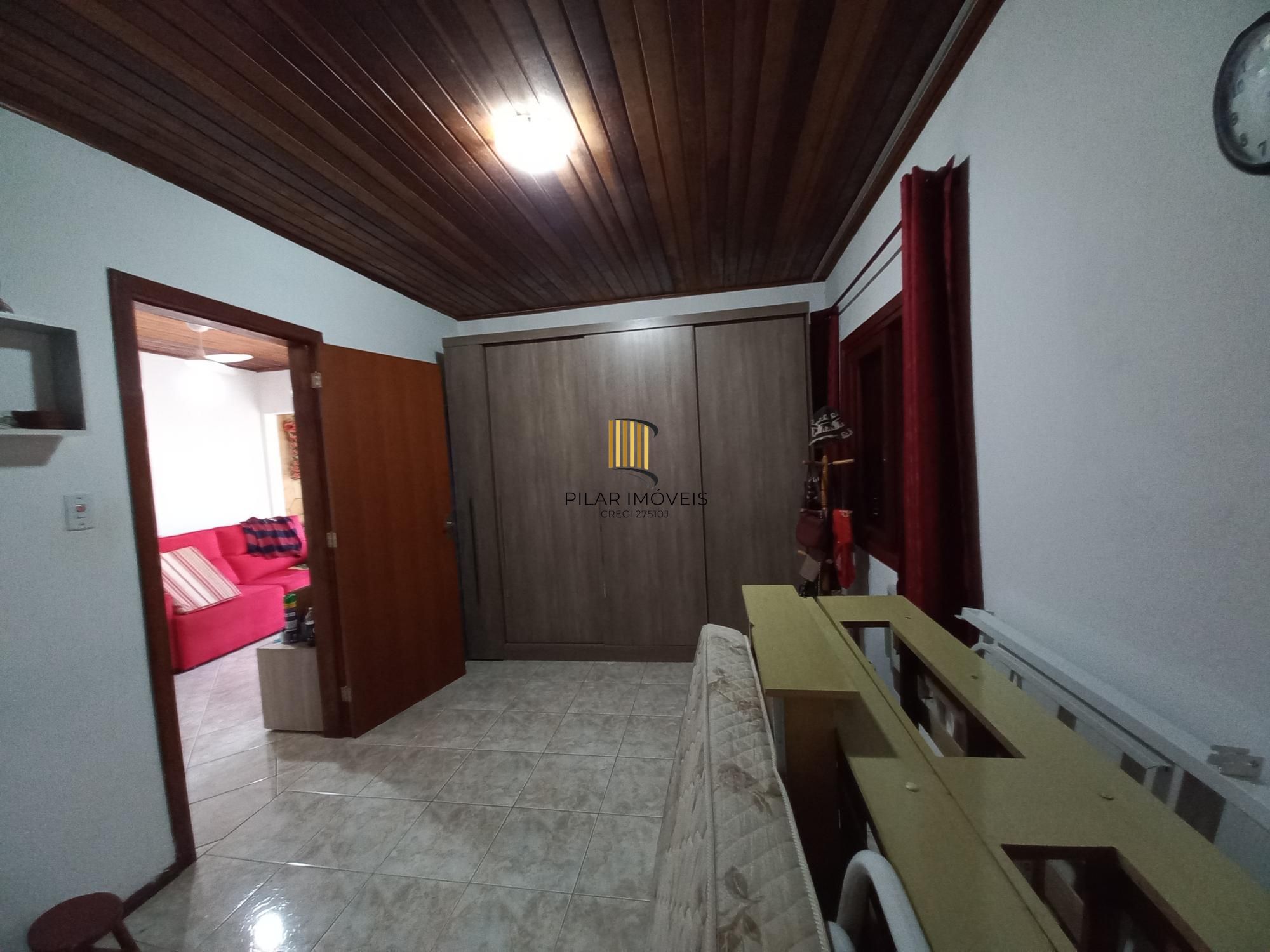 Casa 2 dormitórios no bairro Restinga