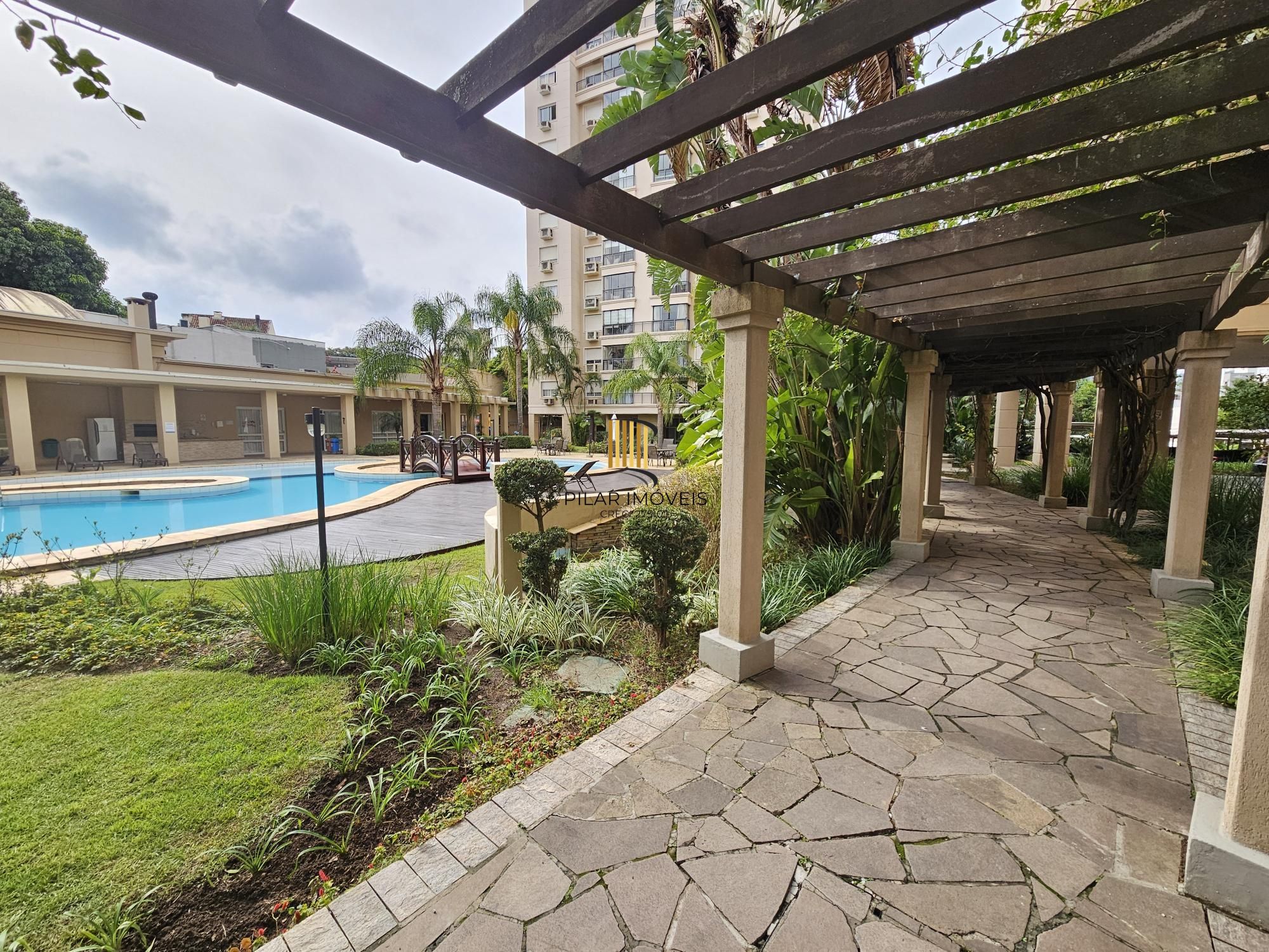 Apartamento 3 Dorm sendo 1 suite e 2 vagas