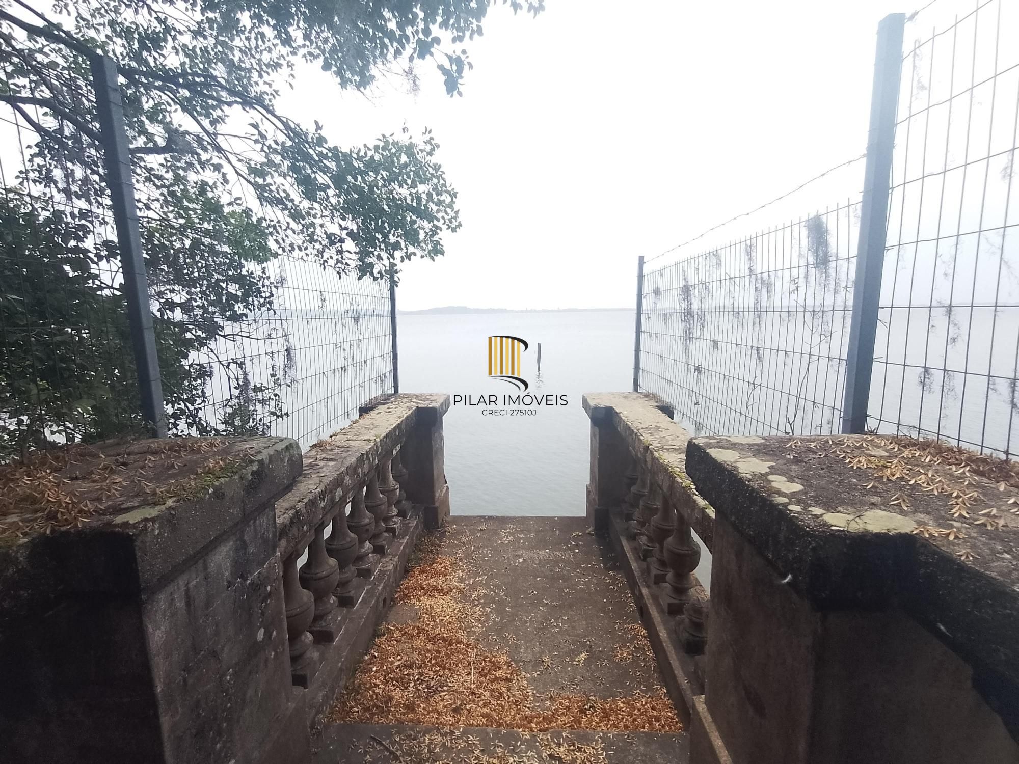 Terreno com área de 3.600m2 com 43m de margem no Rio Guaíba