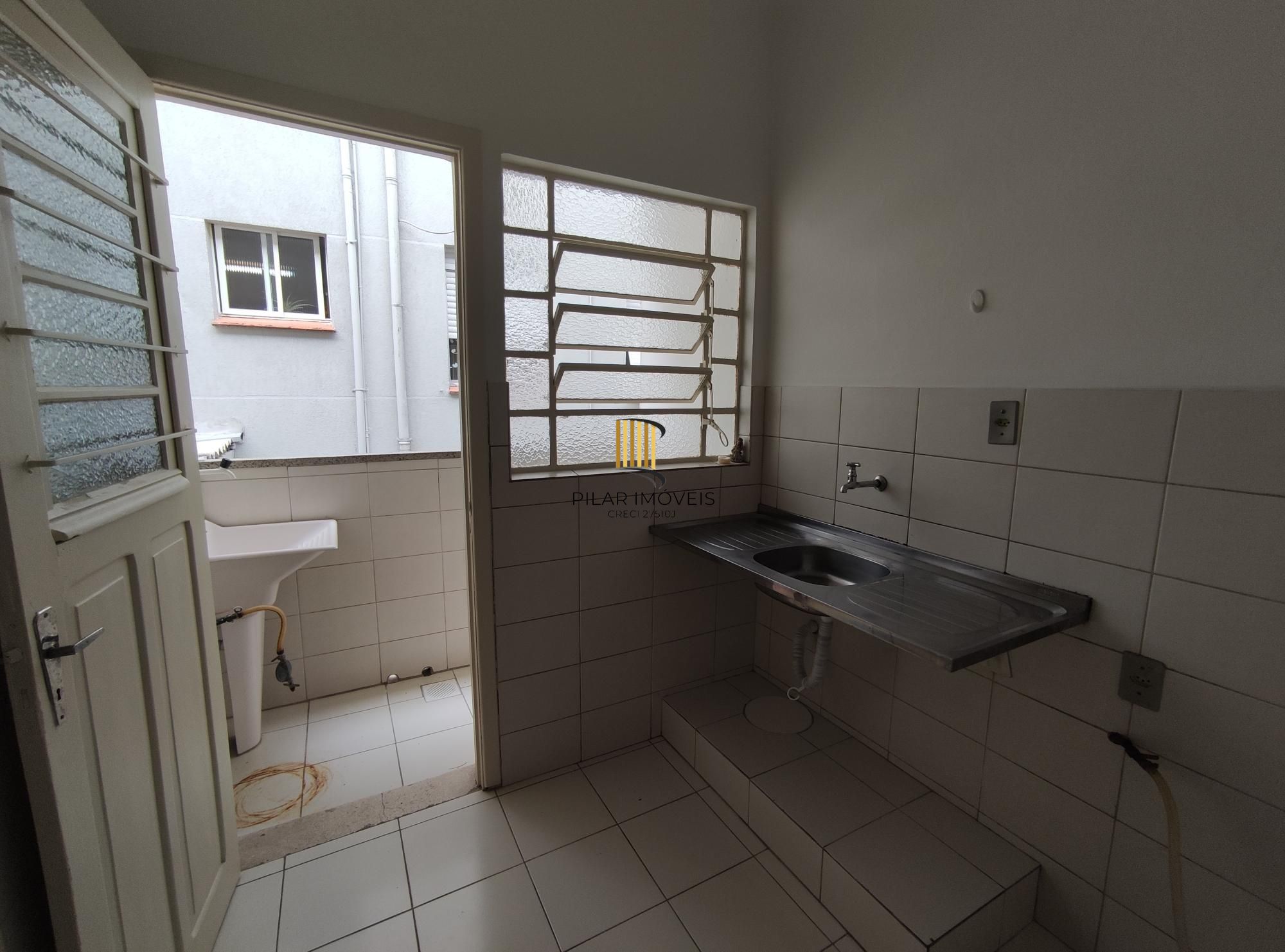 APARTAMENTO 1 DORMITÓRIO | ÚLTIMO ANDAR | DESOCUPADO