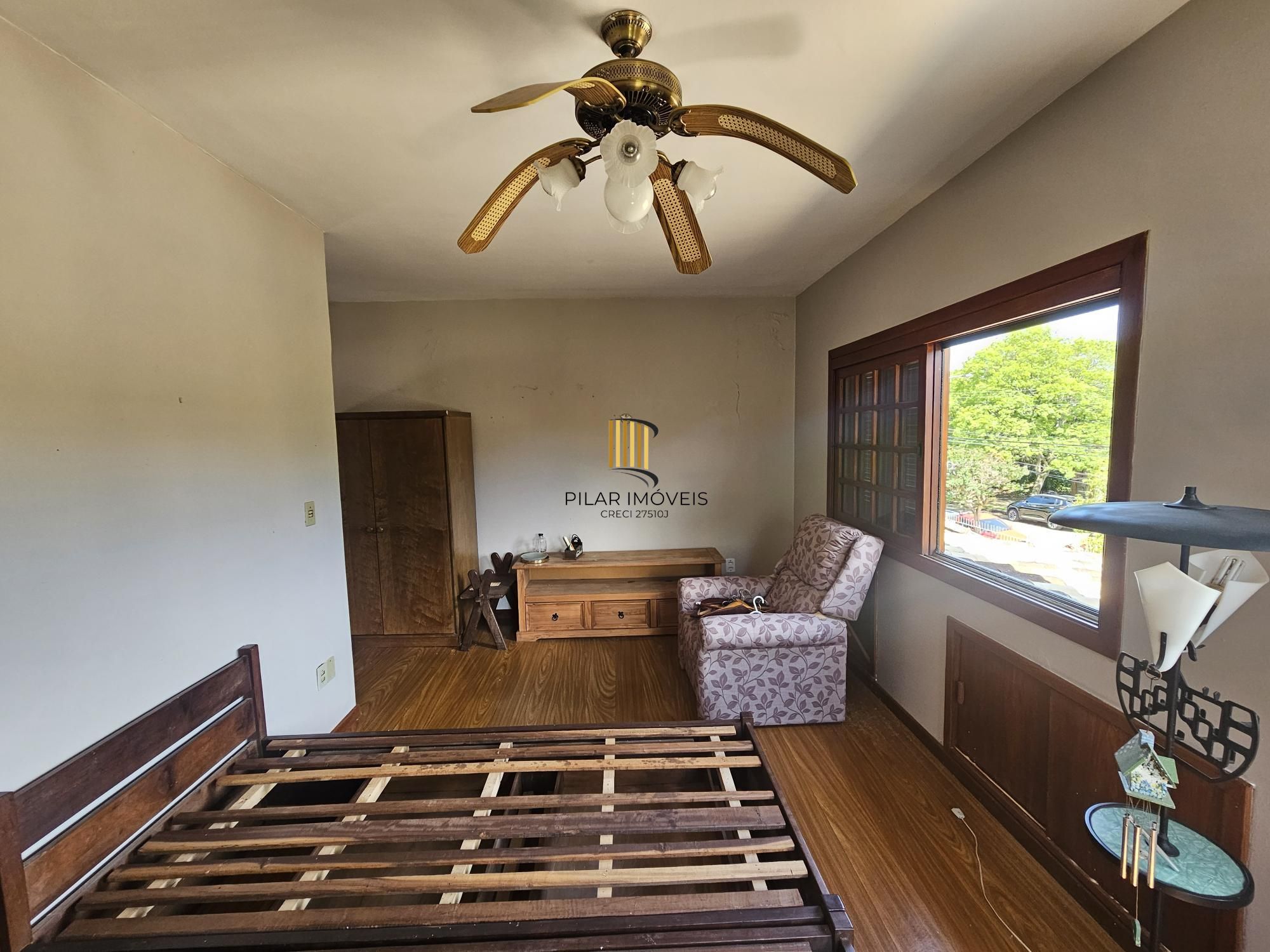 LINDO SOBRADO NO MELHOR PONTO DO BAIRRO TRISTEZA