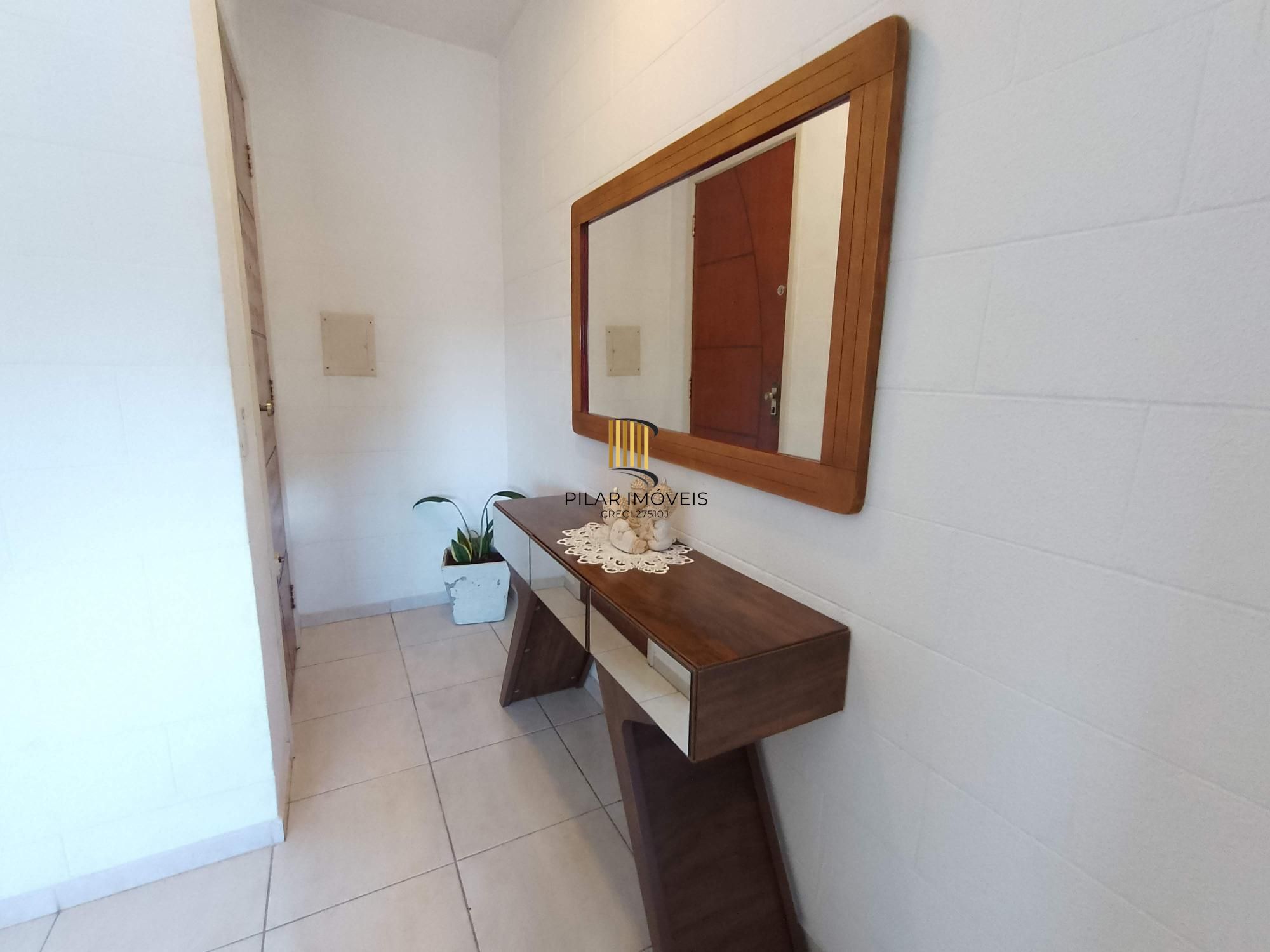 Apartamento 1 dormitório semi mobiliado no Rubem Berta