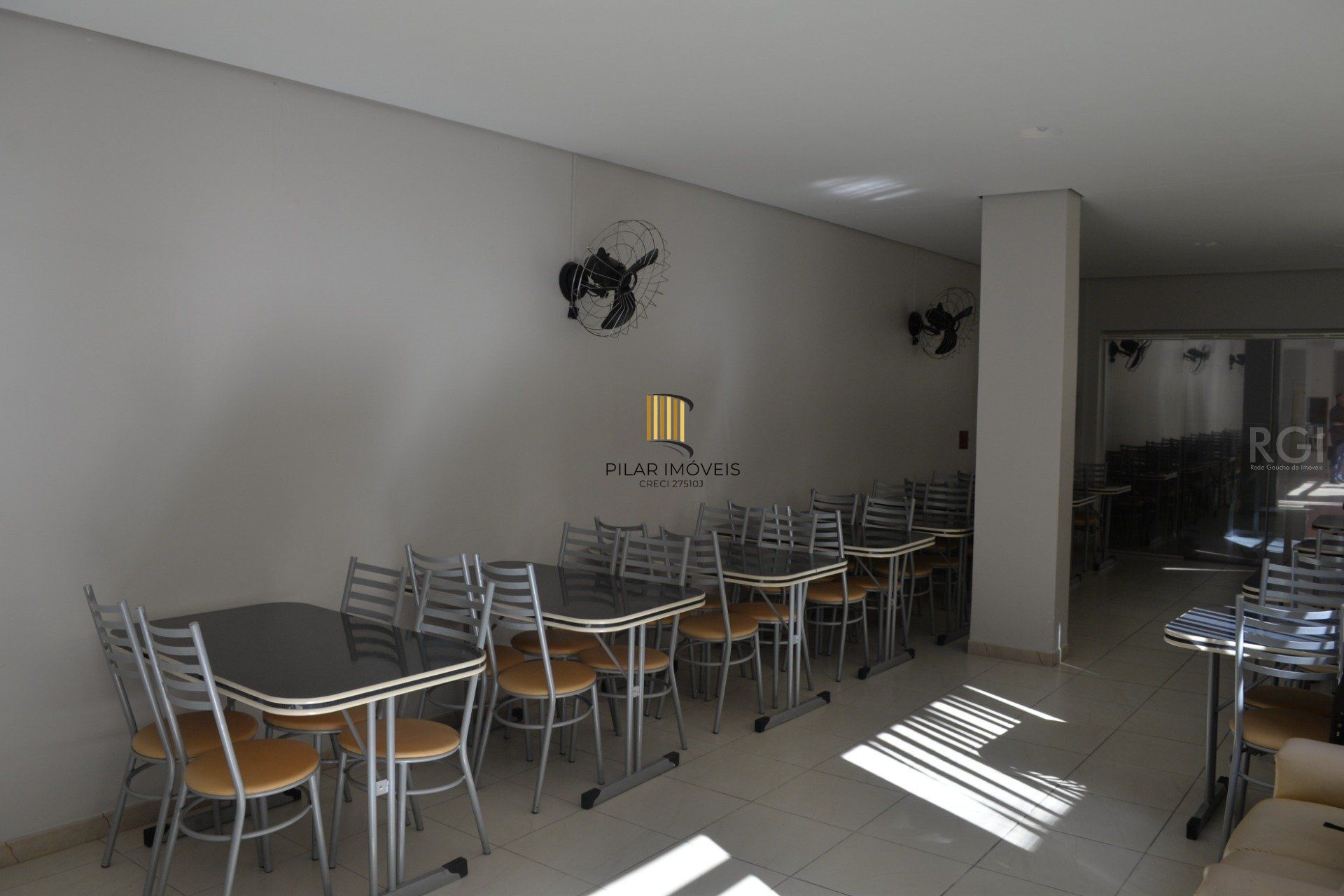 Apartamento para Venda - 120.46m², 3 dormitórios, sendo 1 suites, 1 vaga - Cristal