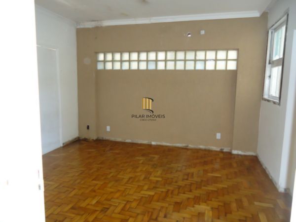 Casa para Venda - 510m², 6 dormitórios, sendo 1 suites, 3 vagas - São João