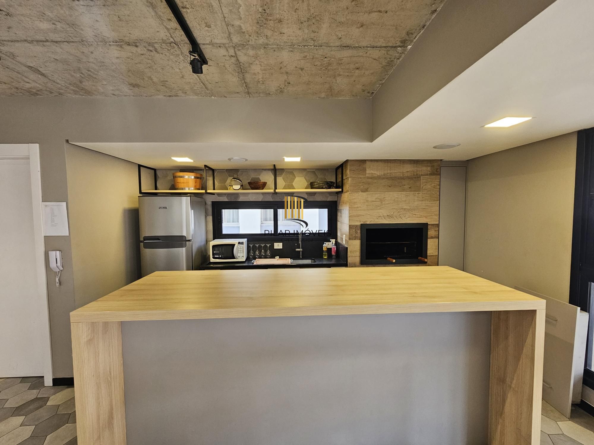 STUDIO MOBILIADO | 43M2 PRIVATIVOS | LINDO E ENSOLARADO | MENINO DEUS