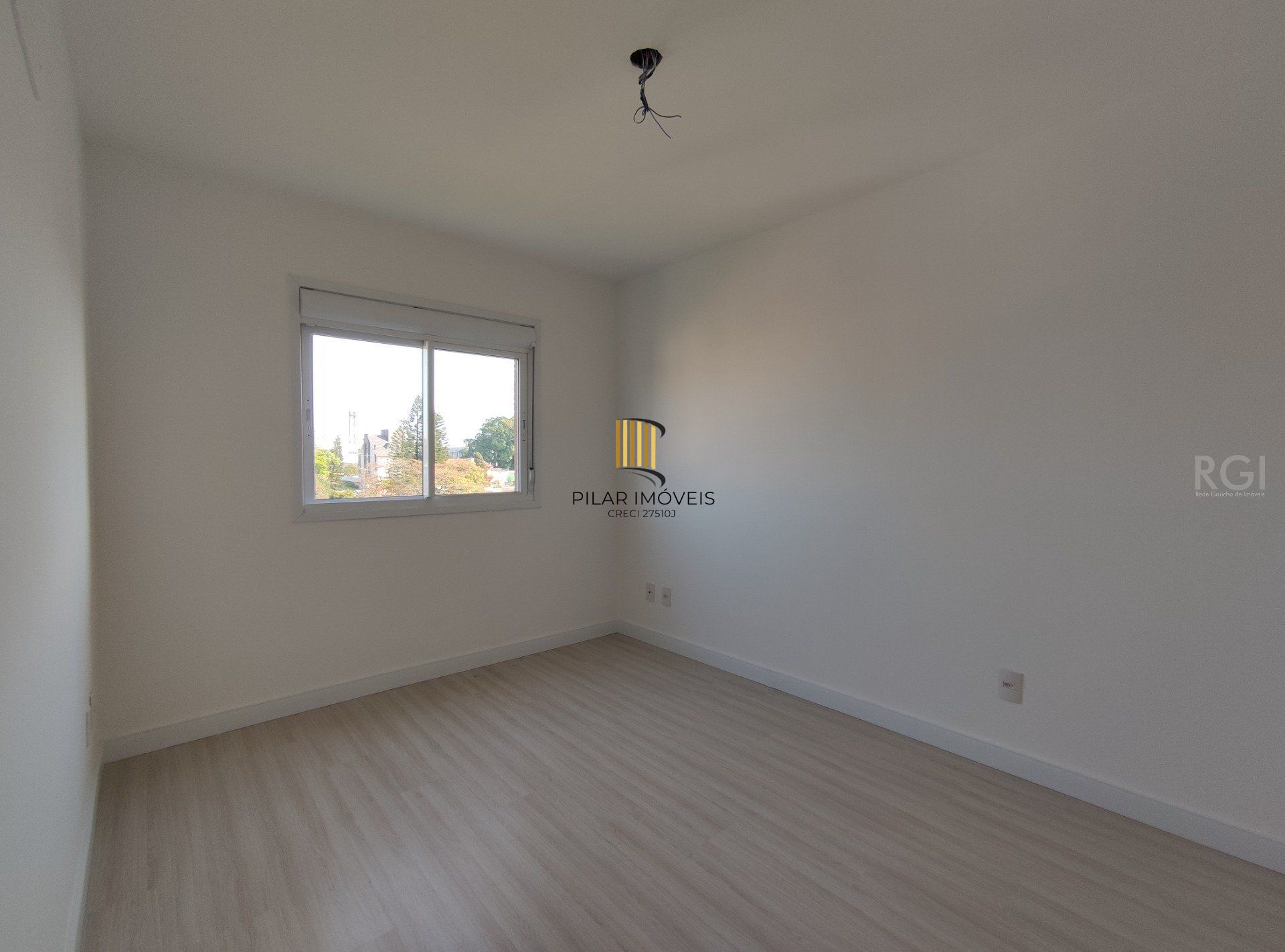 Apartamento para Venda - 68.11m², 3 dormitórios, sendo 1 suites, 2 vagas - Santo Antonio