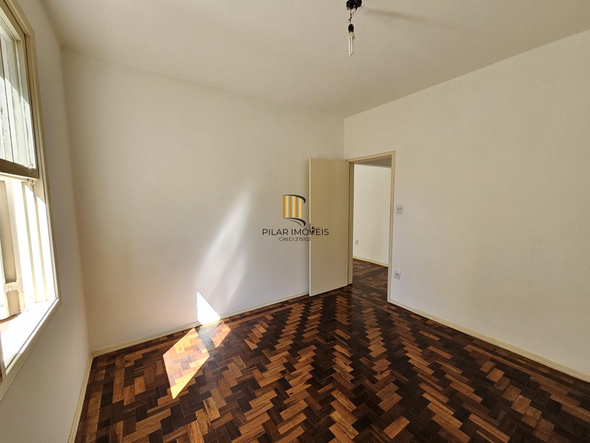 MENINO DEUS | 1 DORM ENSOLARADO