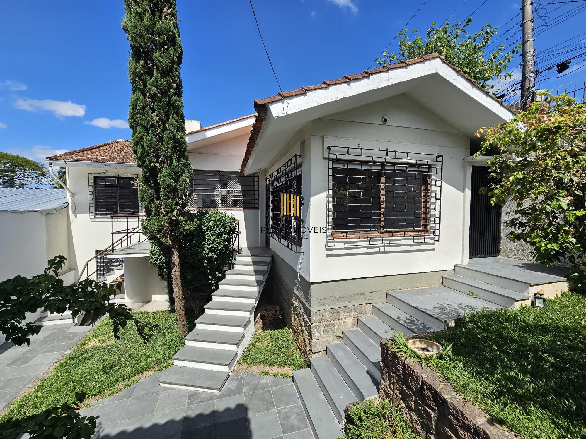 CASA EXCLUSIVA NO BAIRRO TRÊS FIGUEIRAS - Pilar Imóveis