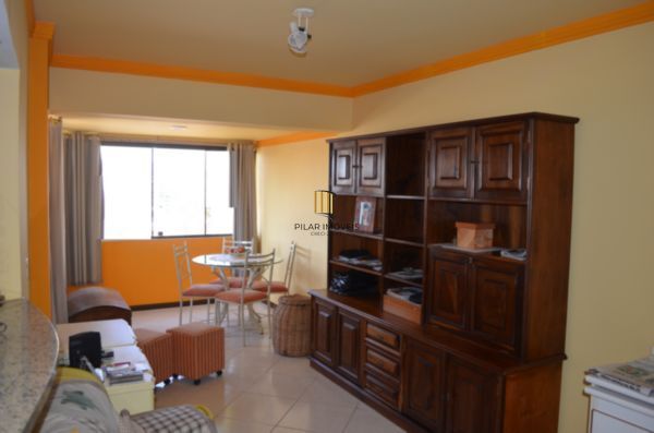 Apartamento para Venda - 71.75m², 2 dormitórios, 1 vaga - Petrópolis