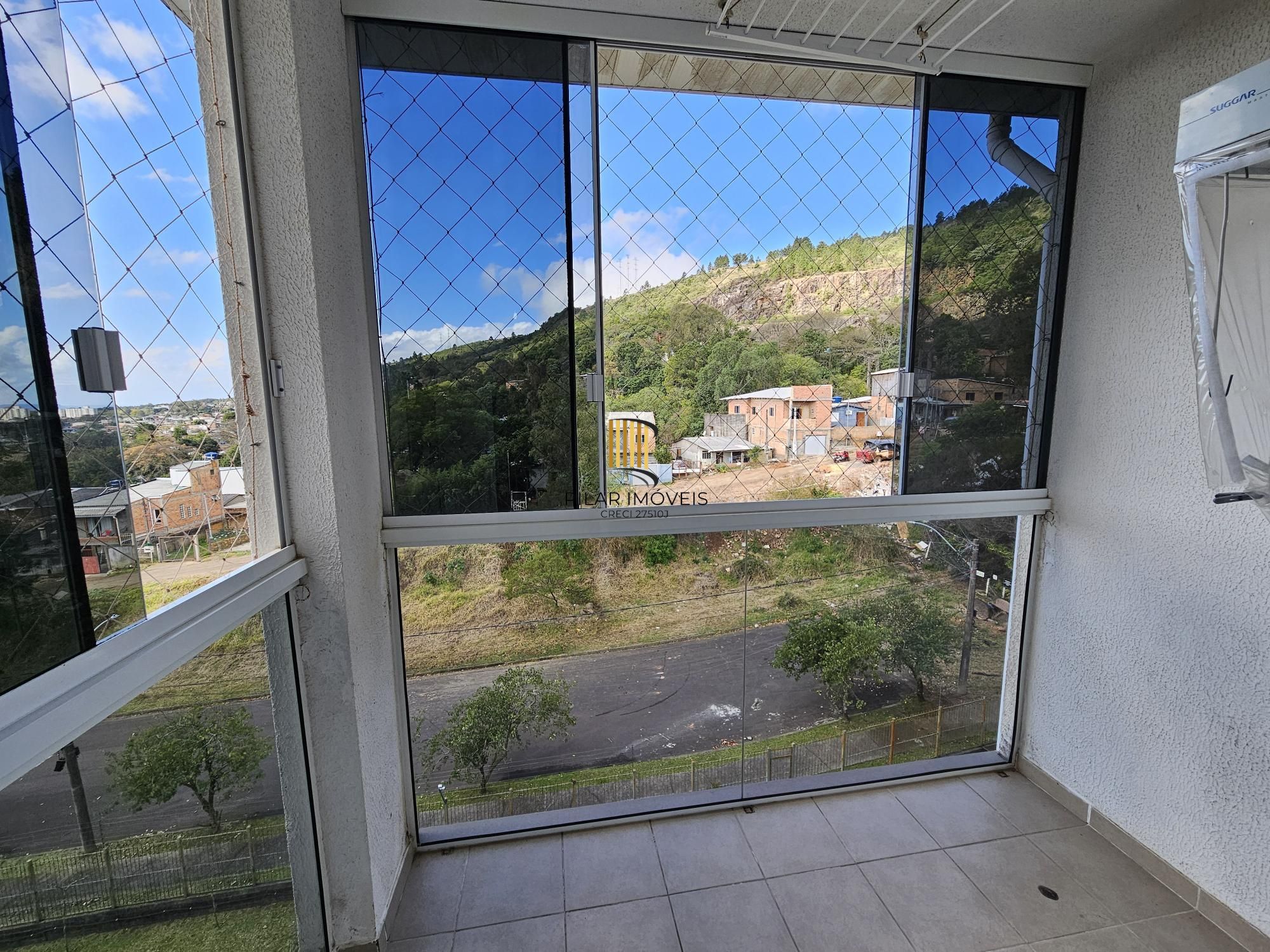 Apartamento 2 dormitórios mobiliado com vaga e elevador no Alto Petrópolis