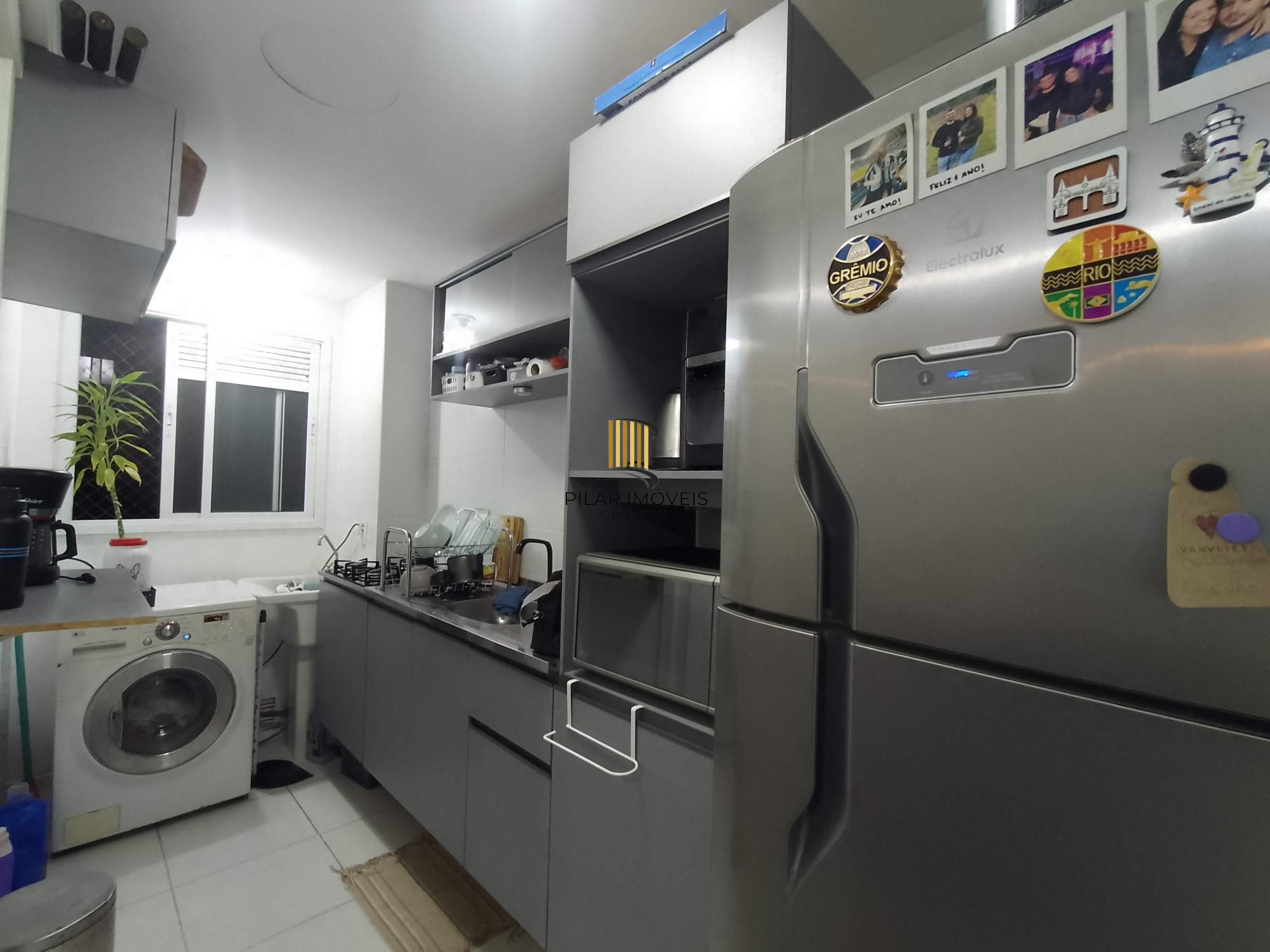 Apartamento 2 dormitórios com elevador e vaga perto da PUC