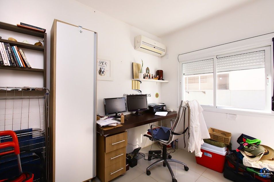 Apartamento 2 dormitórios com vaga no Passo D'areia