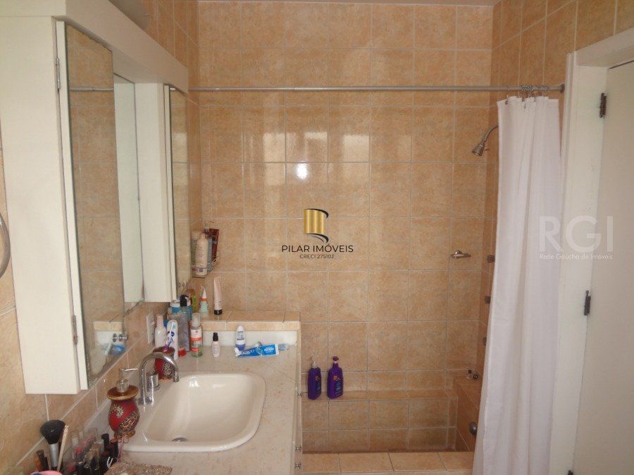 Cobertura para Venda - 263.75m², 3 dormitórios, sendo 1 suites, 2 vagas - Petrópolis