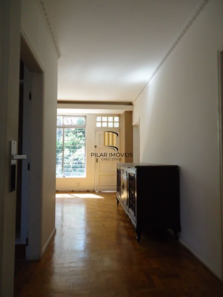 Casa para Venda - 510m², 6 dormitórios, sendo 1 suites, 3 vagas - São João