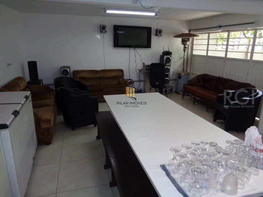 Casa para Venda - 200m², 3 dormitórios, 2 vagas - Navegantes