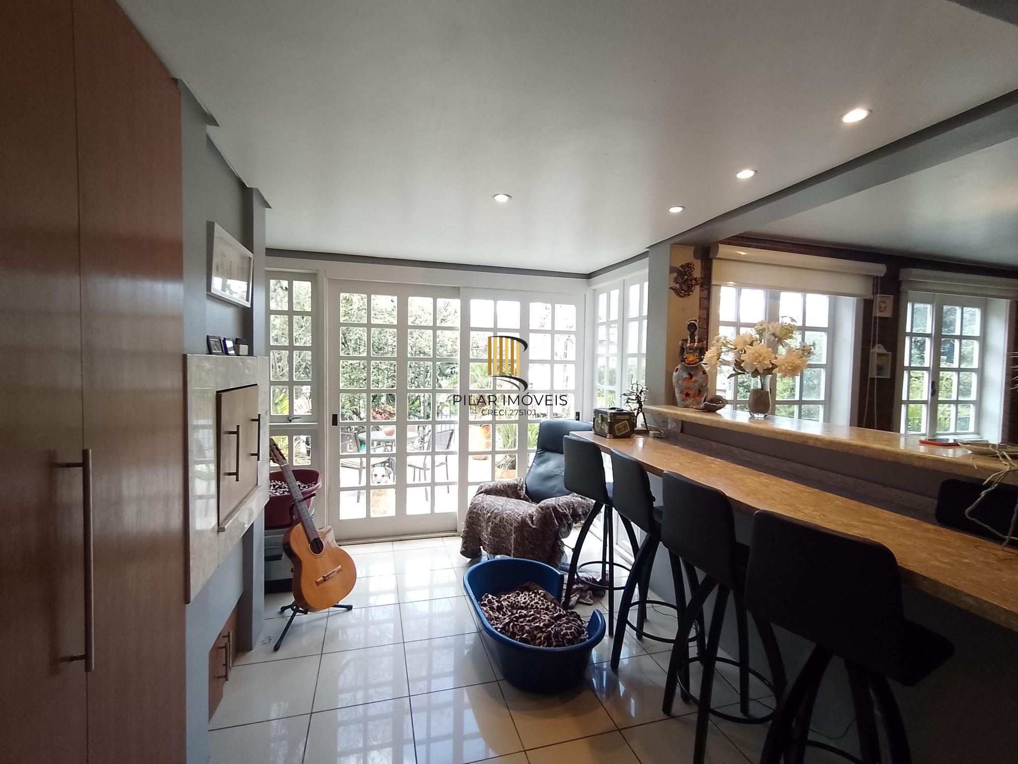 Casa 3 dormitórios em condomínio de luxo próximo ao Shopping Iguatemi