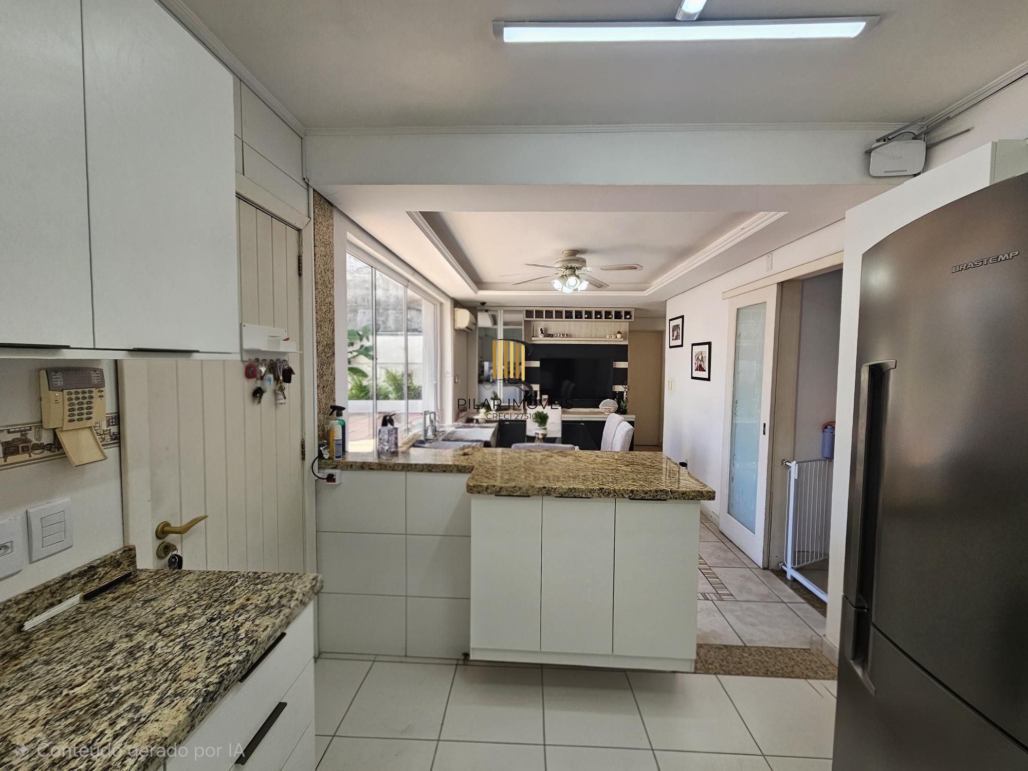 SOBRADO COM 3 SUÍTES + DORMITÓRIOS NO TÉRRREO | PISCINA | E MUITO MAIS